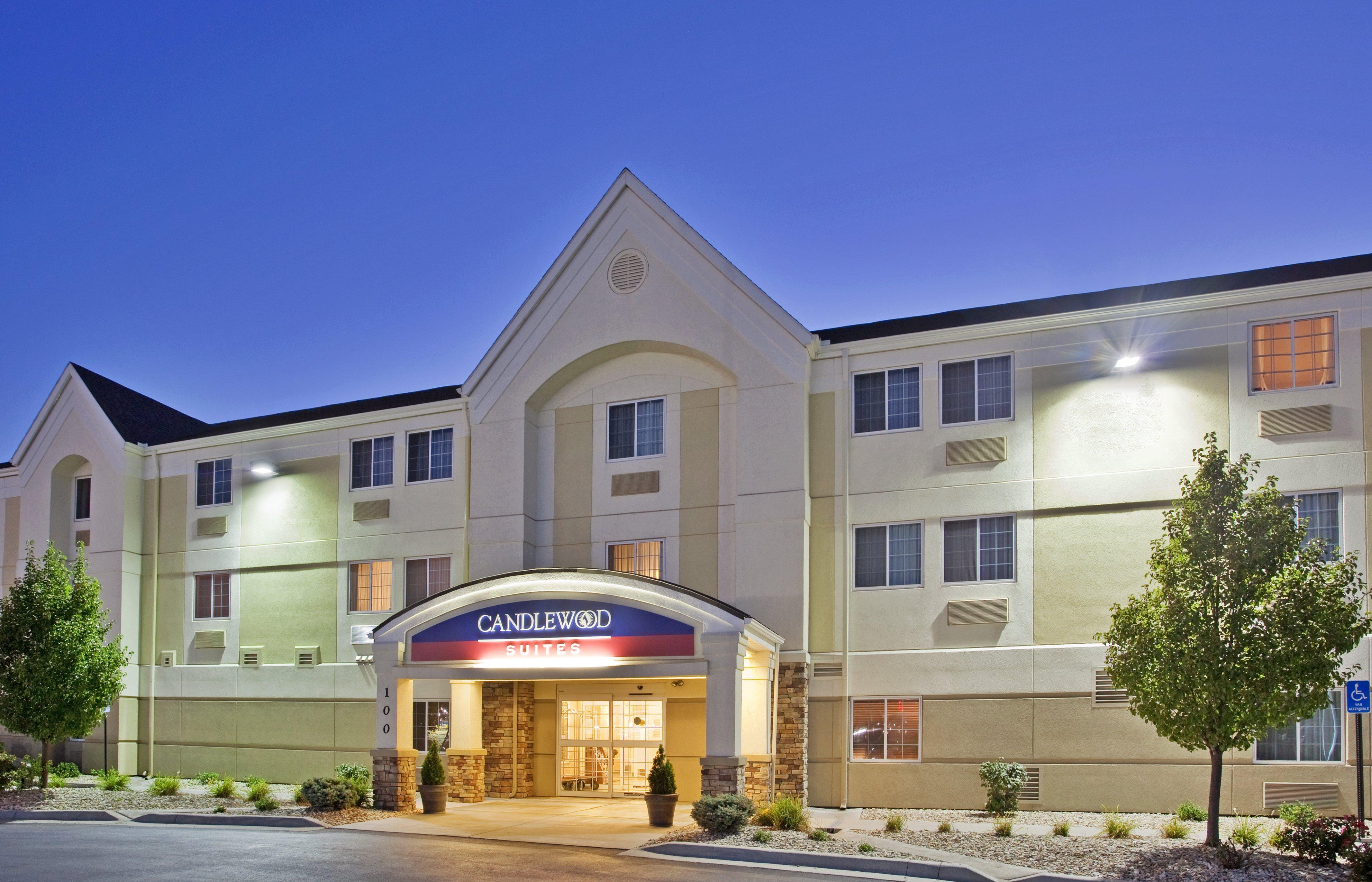 Candlewood Suites Junction City - Ft. Riley By Ihg Екстериор снимка