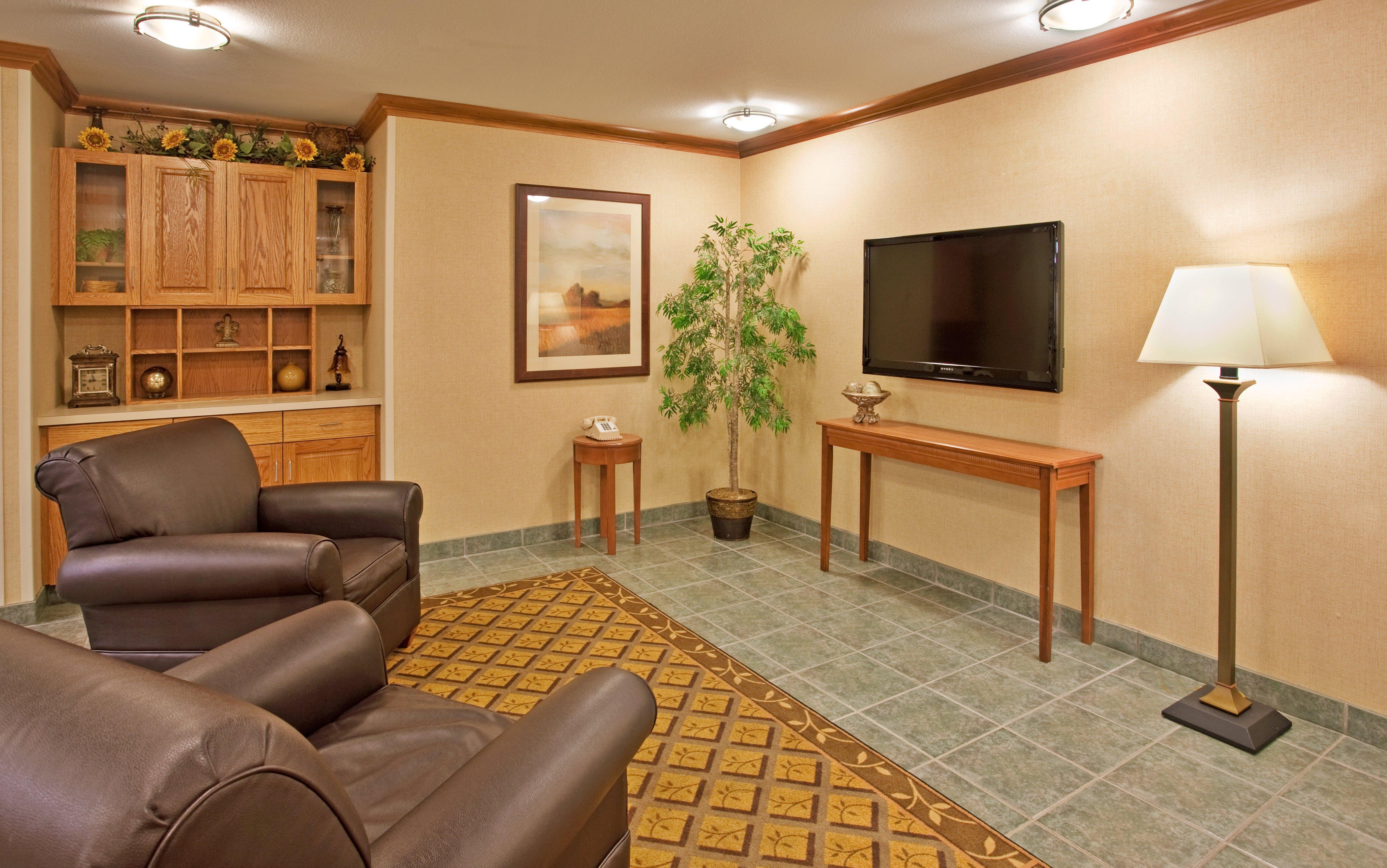 Candlewood Suites Junction City - Ft. Riley By Ihg Екстериор снимка
