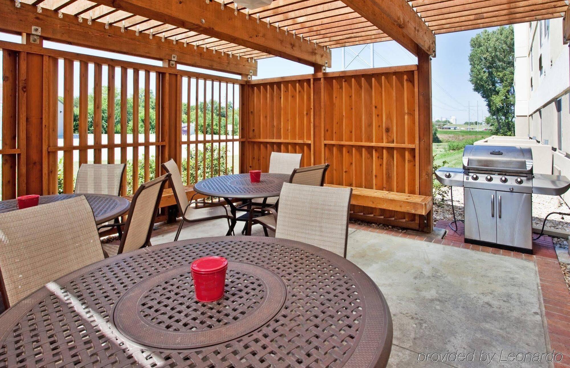 Candlewood Suites Junction City - Ft. Riley By Ihg Екстериор снимка